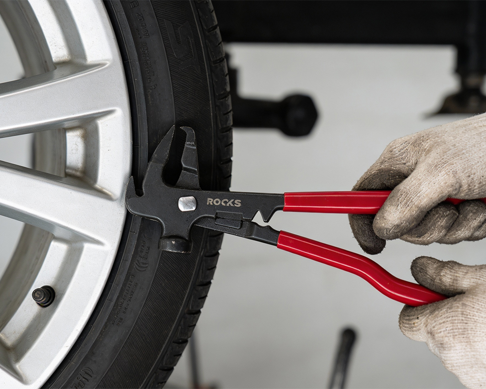 SZCZYPCE WULKANIZACYJNE, KLESZCZE DO CIĘŻARKÓW, DO WYWAŻANIA KÓŁ rooks
